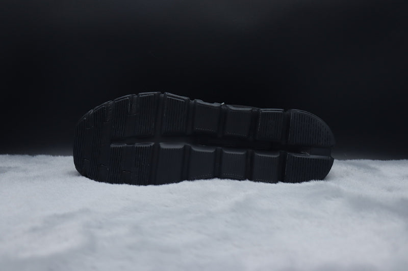 ON Cloud 6 – Lightweight Running Sneakers