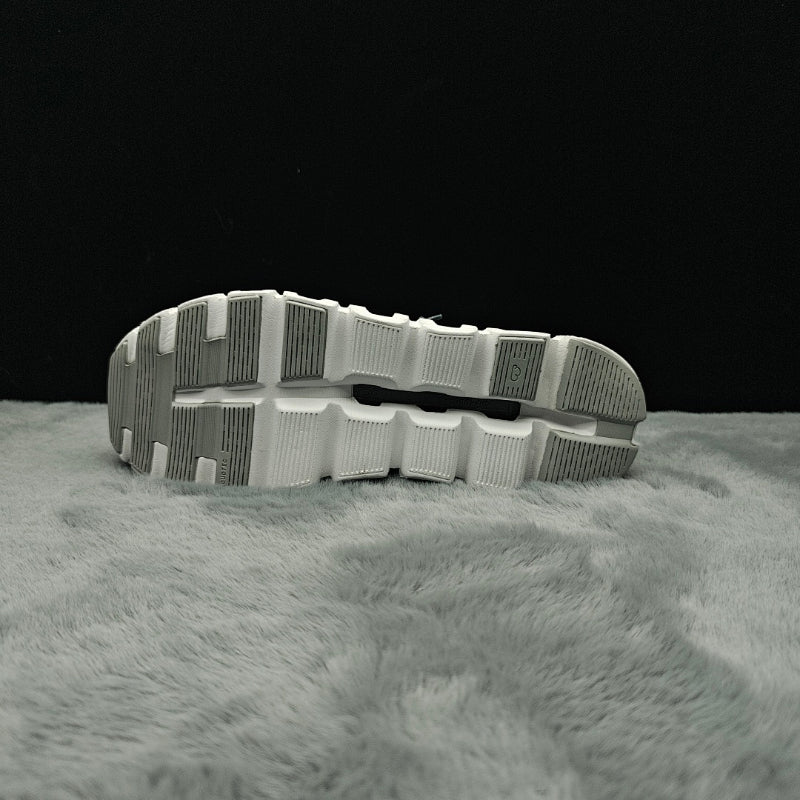 ON Cloud 6 – Lightweight Running Sneakers