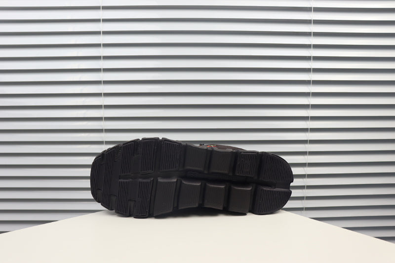 ON Cloud 6 – Lightweight Running Sneakers