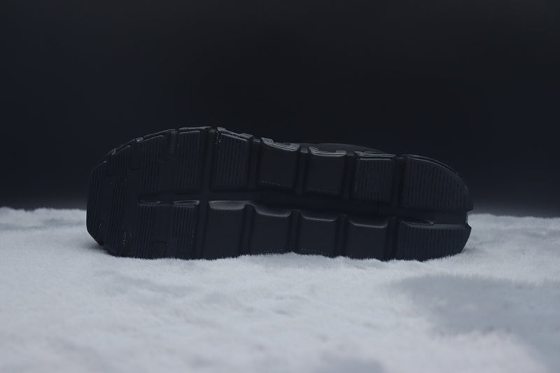 ON Cloud 6 – Lightweight Running Sneakers