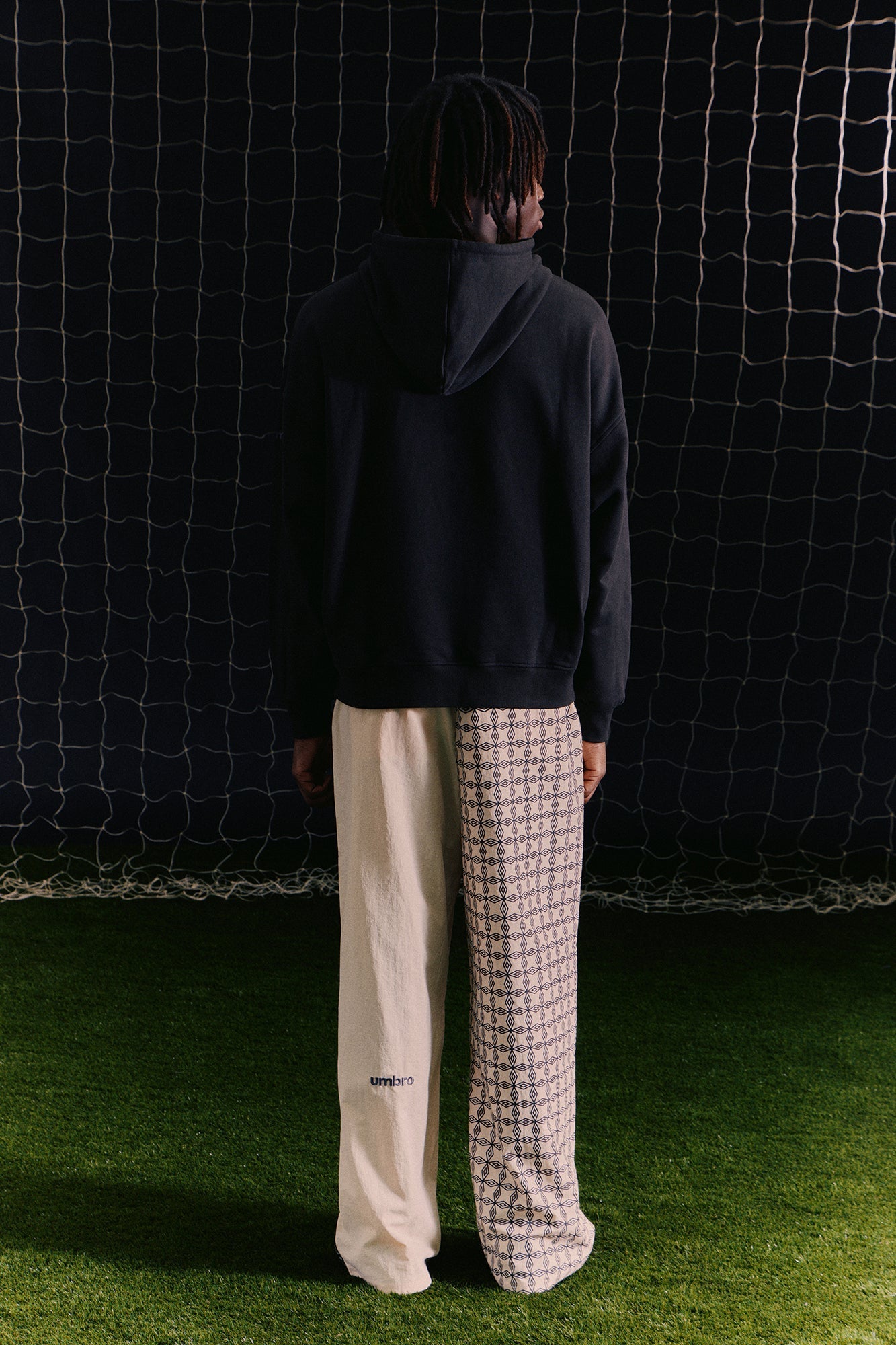 Umbro Hoodie - Black - image 4