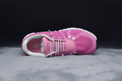 ON Cloud 6 – Lightweight Running Sneakers