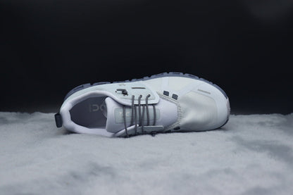 ON Cloud 6 – Lightweight Running Sneakers