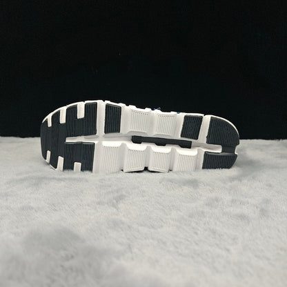 ON Cloud 6 – Lightweight Running Sneakers