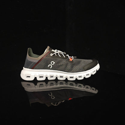 ON Cloud 6 – Lightweight Running Sneakers