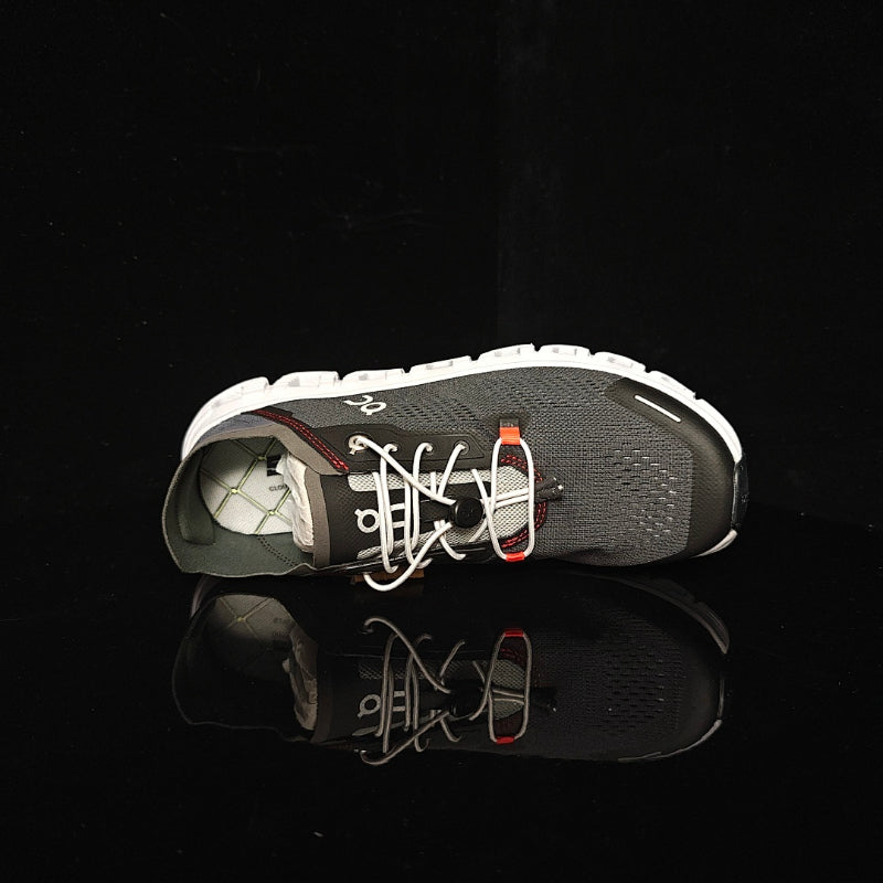 ON Cloud 6 – Lightweight Running Sneakers