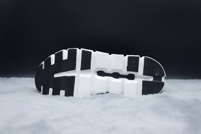 ON Cloud 6 – Lightweight Running Sneakers