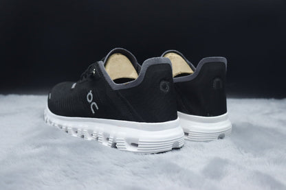 ON Cloud 6 – Lightweight Running Sneakers