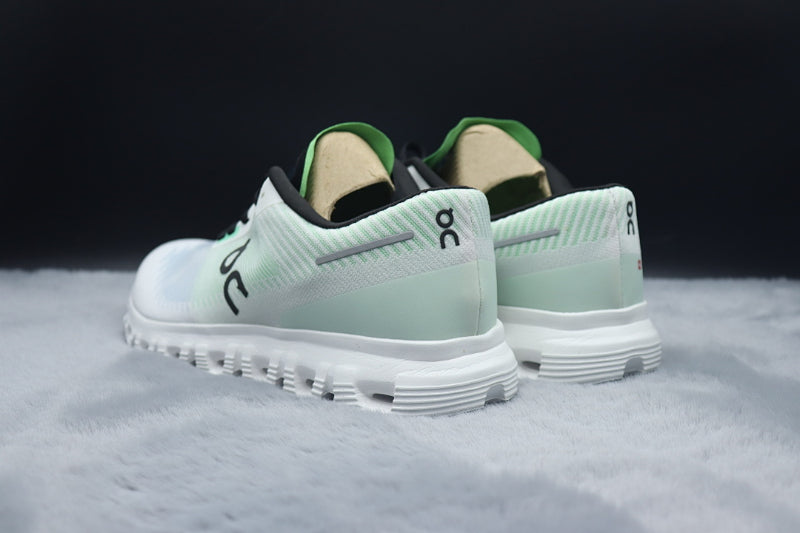 ON Cloud 6 – Lightweight Running Sneakers