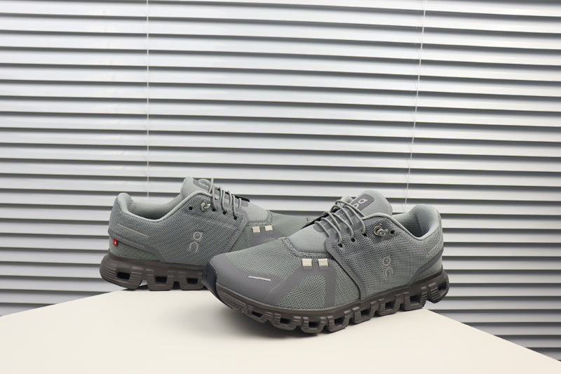 ON Cloud 6 – Lightweight Running Sneakers