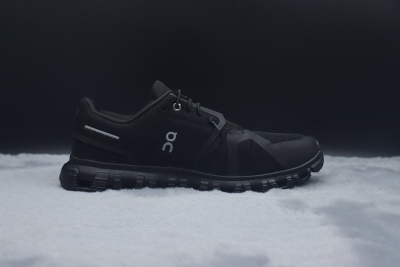 ON Cloud 6 – Lightweight Running Sneakers