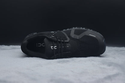 ON Cloud 6 – Lightweight Running Sneakers