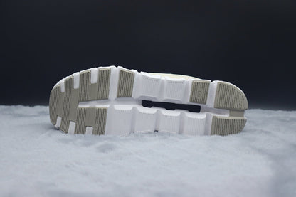 ON Cloud 6 – Lightweight Running Sneakers