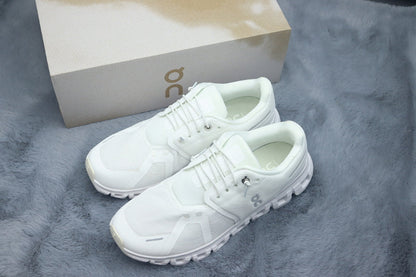 ON Cloud 6 – Lightweight Running Sneakers