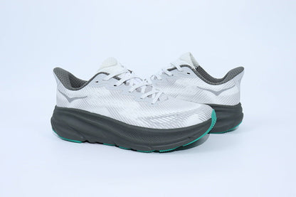 HOKA Clifton 9 Running Shoes