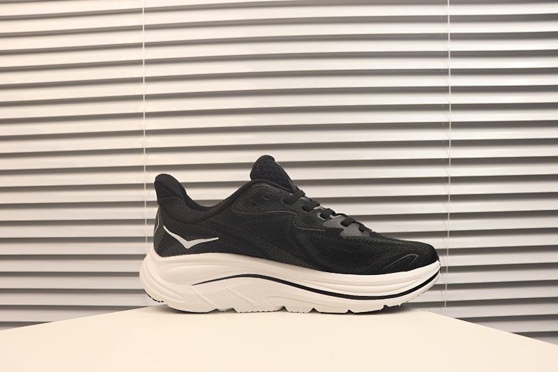Hoka Clifton 10 Running Shoes - Lightweight Cushioned Trainer