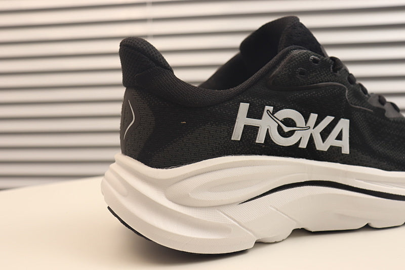 Hoka Clifton 10 Running Shoes - Lightweight Cushioned Trainer
