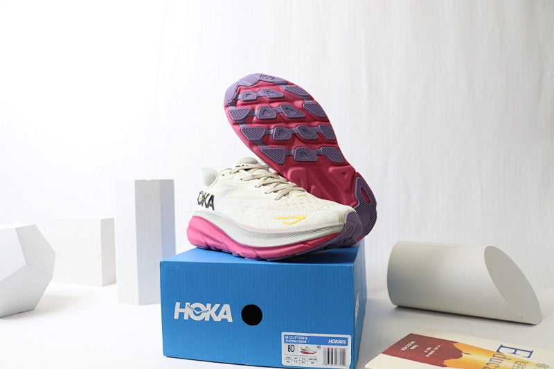 HOKA Clifton 9 Running Shoes