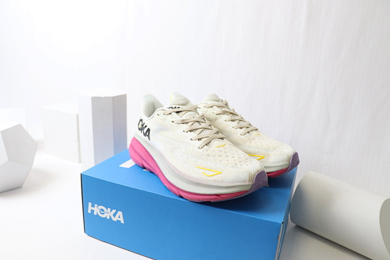 HOKA Clifton 9 Running Shoes