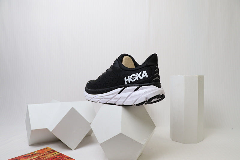 HOKA Clifton 8 Running Shoes