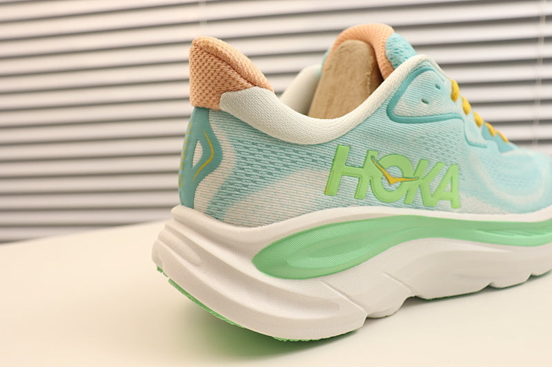 Hoka Clifton 10 Running Shoes - Lightweight Cushioned Trainer