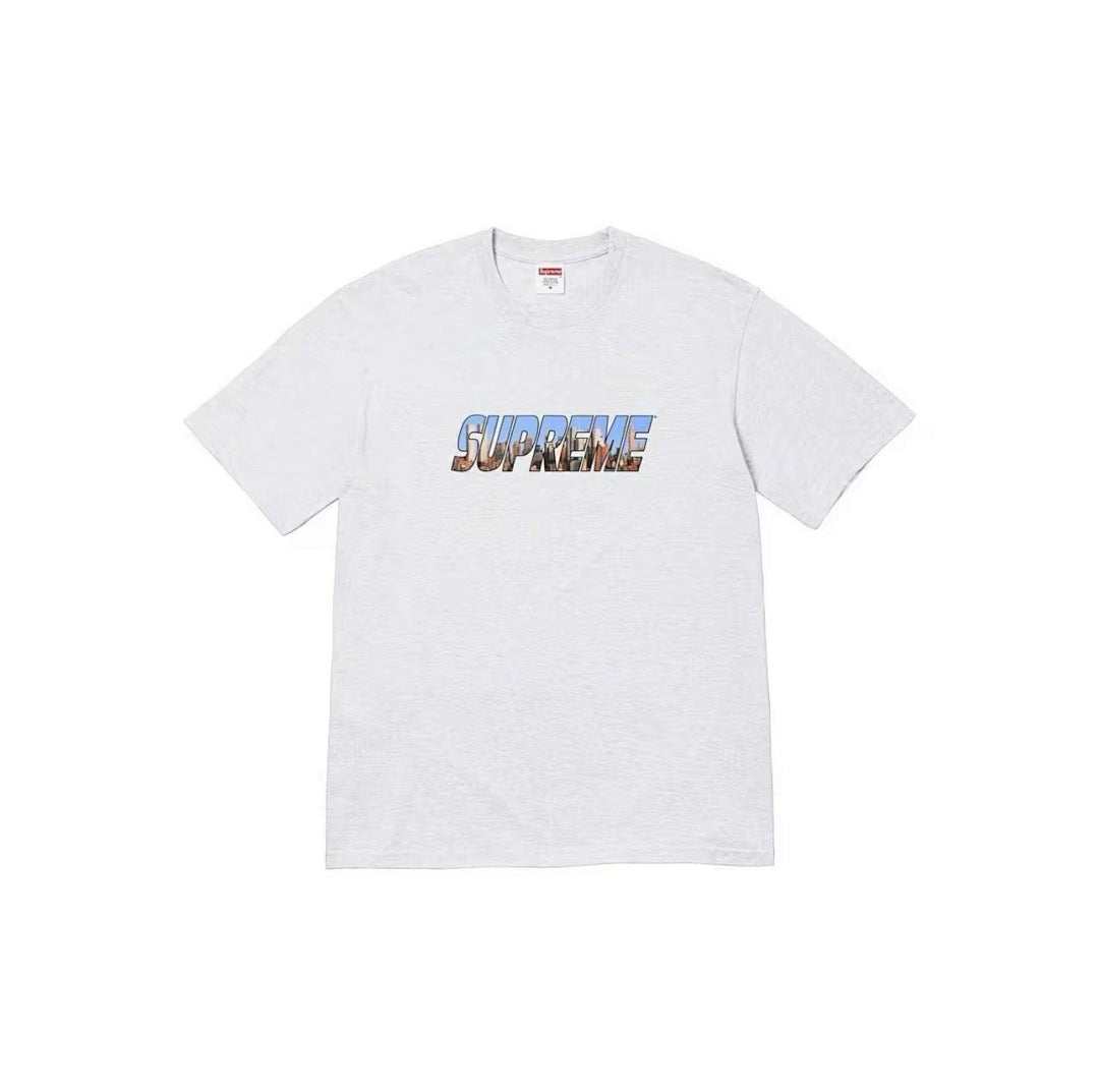 款号797#p40💰 Supreme FW23 秋冬系列WEEK1 GOTHAM TEE 哥谭市字母Logo印花圆领短袖T恤 男女同款 宽松版型 采用260克精梳棉双纱 从面料到辅料全部三标齐全 - view 2