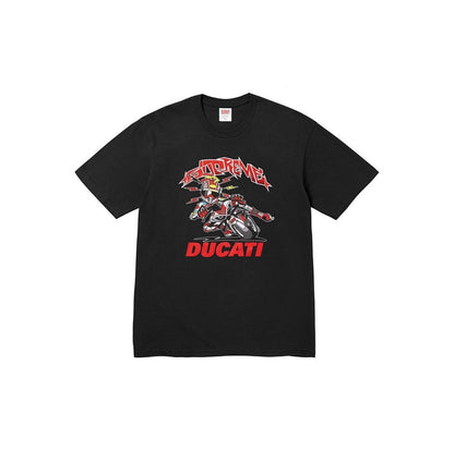M110#p40💰 Supreme x DUCATI 联名款SS24 WEEK16 BIKE TEE摩托车印花图案短袖T恤男女同款 DUCATI 联名款 > 宽松版型 采用260克精梳棉双纱 从 - view 1