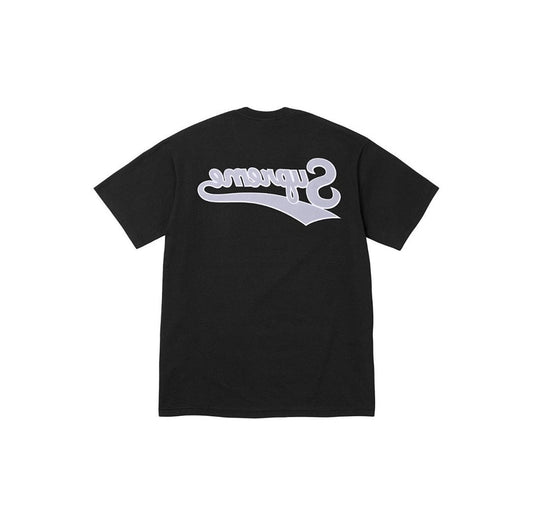 款号M112#p40💰 Supreme SS24 SS24 夏季T恤系列WEEK19 BACKWARDS TEE 艺术字体Logo图案圆领短袖常规T恤 男女同款^ 宽松版型 采用260克精梳棉双纱 - view 5