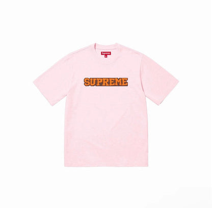 款号M124#p40💰 Supreme SS25 WEEK1 Satin Appliqué S/S Top 胸前徽标logo短袖T恤 男女同款 宽松版型 采用260克精梳棉双纱 从面料到辅料全部三 - view 2