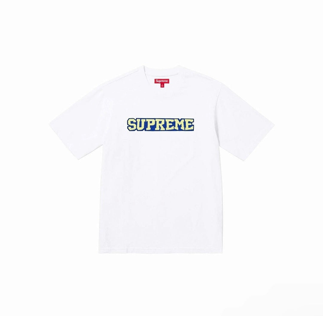 款号M124#p40💰 Supreme SS25 WEEK1 Satin Appliqué S/S Top 胸前徽标logo短袖T恤 男女同款 宽松版型 采用260克精梳棉双纱 从面料到辅料全部三 - view 3