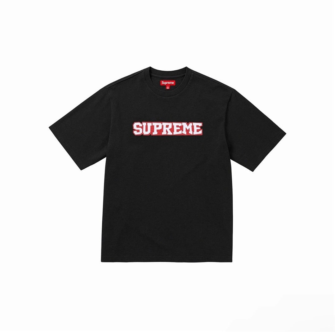 款号M124#p40💰 Supreme SS25 WEEK1 Satin Appliqué S/S Top 胸前徽标logo短袖T恤 男女同款 宽松版型 采用260克精梳棉双纱 从面料到辅料全部三 - view 5