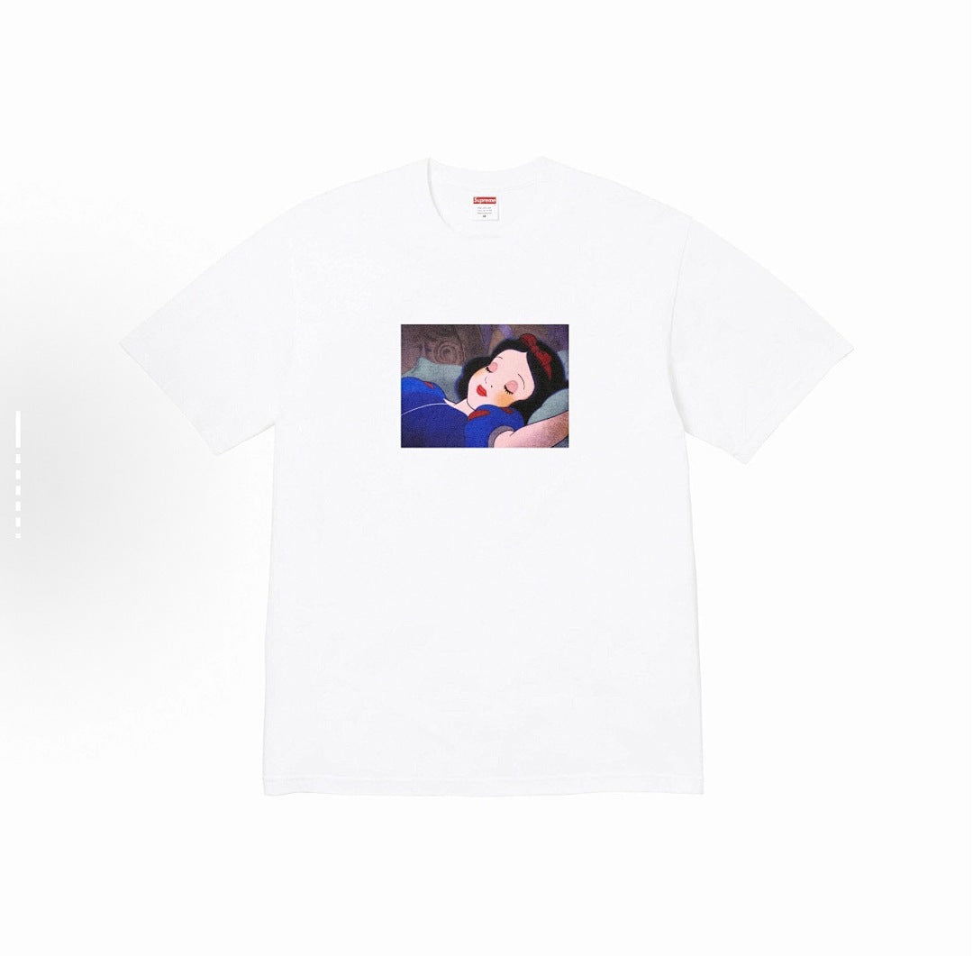 款号M127#p40💰 Supreme FW24 2024秋季T恤系列 WEEK8 Snow White Tee 白雪公主印花图案百搭短袖T恤 男女同款 案圆领短袖T恤 男女同款 宽松版型 采用26 - view 4