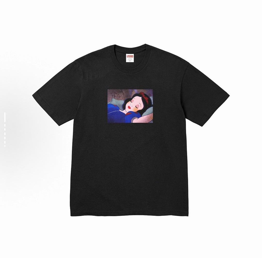 款号M127#p40💰 Supreme FW24 2024秋季T恤系列 WEEK8 Snow White Tee 白雪公主印花图案百搭短袖T恤 男女同款 案圆领短袖T恤 男女同款 宽松版型 采用26 - view 7