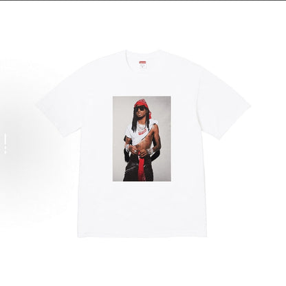 款号M152#p40💰 Supreme FW25 WEEK1 Playboi Carti Photo Tee 人物照片印花图案圆领短袖T恤 男女同款 宽松版型 采用260克精梳棉双纱 从面料到辅料 - view 2