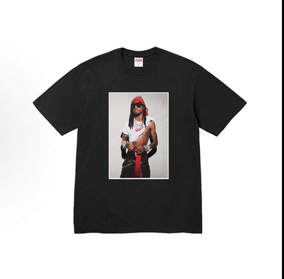 款号M152#p40💰 Supreme FW25 WEEK1 Playboi Carti Photo Tee 人物照片印花图案圆领短袖T恤 男女同款 宽松版型 采用260克精梳棉双纱 从面料到辅料 - view 4