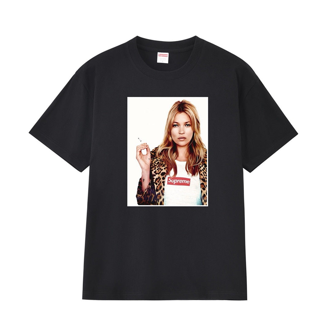 款号M162P40💰 Supreme 12SS Kate Moss Photo Sticker 凯特 人物 贴纸 宽松版型 采用260克精梳棉双纱 从面料到辅料全部三标齐全跟足ZP 进口松井公司 - view 1
