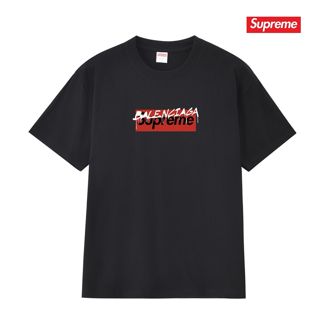 款号M176P40💰 Balenciaga巴黎世家联名supreme印花短袖 宽松版型 采用260克精梳棉双纱 从面料到辅料全部三标齐全跟足ZP 进口松井公司浆料印花绝不开裂 整件做法采用三针五 - view 4